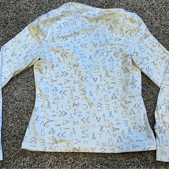 Zyia Zip Up size Medium - Picture 6 of 8